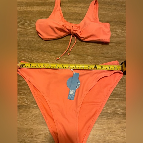 CUPSHE Rosalie Ruched Drawstring Knot Bikini - Picture 8 of 9